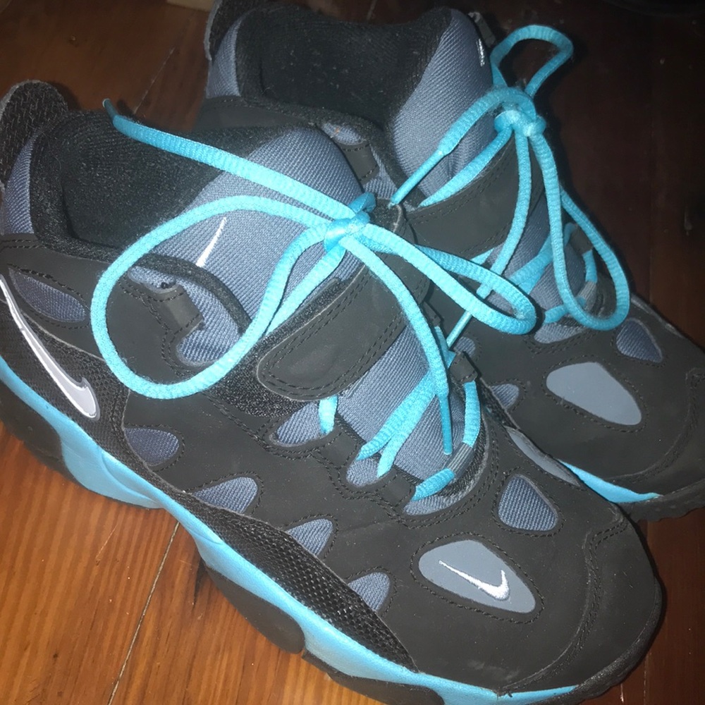 Nike low top sneakers